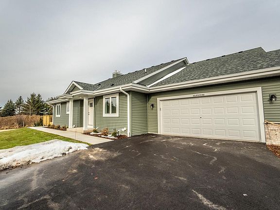 3rd image of W206N16182 Stonebrook DRIVE
