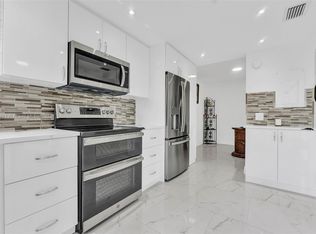 Poinciana Place, Lake Worth, FL 33467