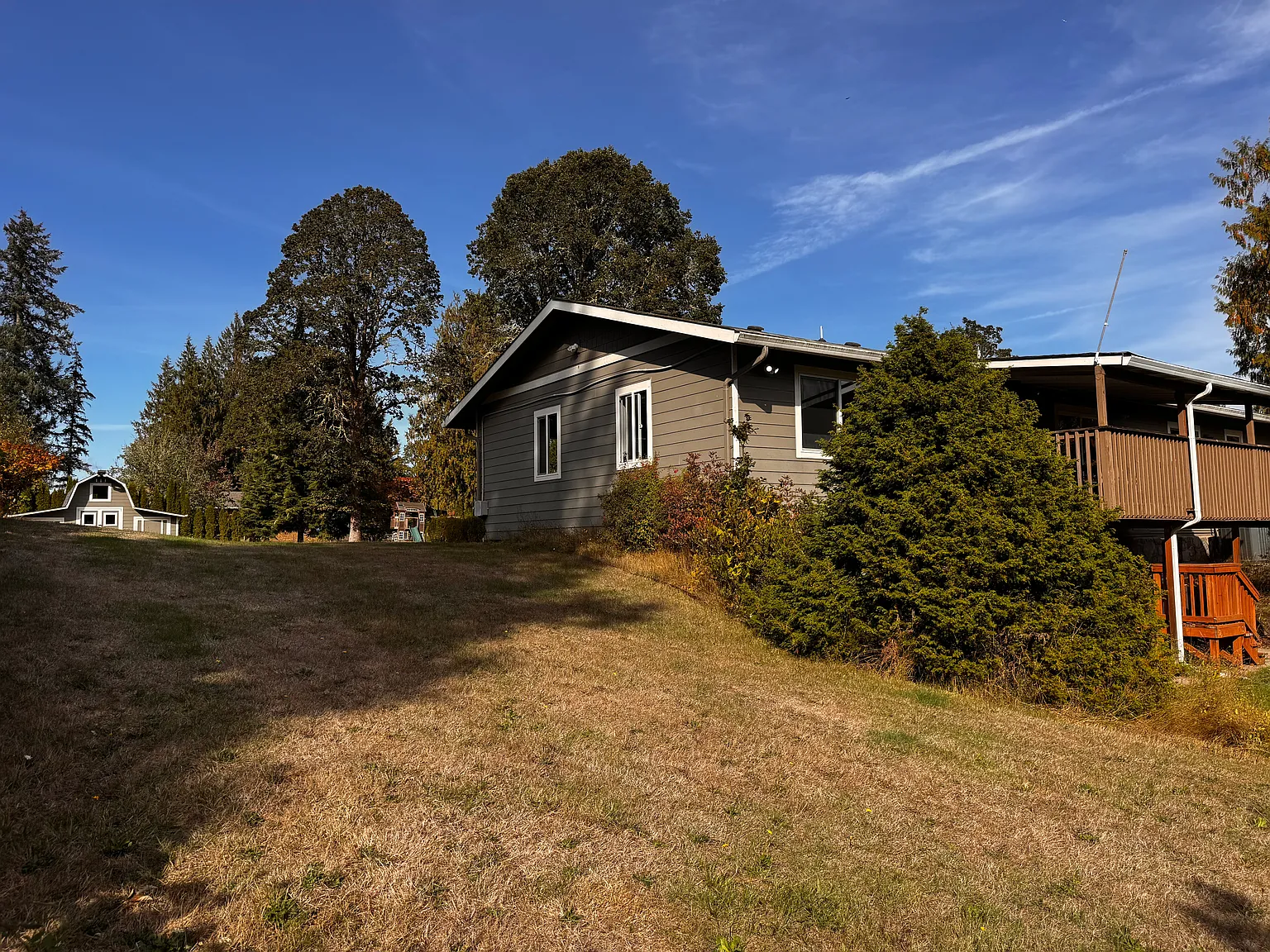 4 bed, 3.5 bath, 3000 sqft, $3,800 — Photo 4