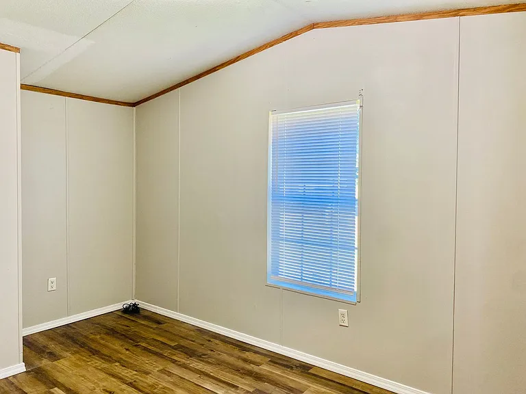 280 Gulino St — Photo 7