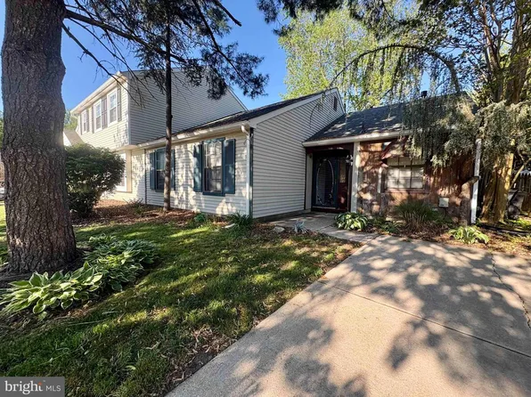 111 Burgundy Ct, Wenonah, NJ 08090
