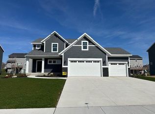6458 Estate Dr SW, Byron Center, MI