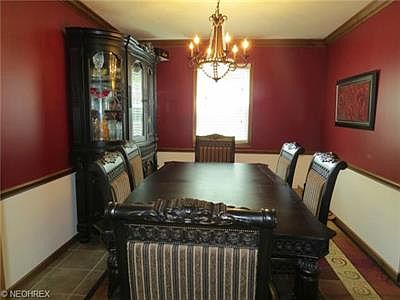 4th image of 2756 Laurel Woods Blvd