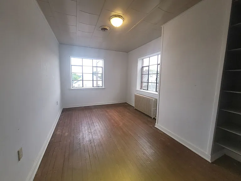 934 Wood St — Photo 8