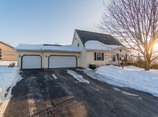 841 Parkside Ave, Baraboo, WI 53913