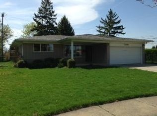 34899 Eason Dr, Sterling Heights, MI