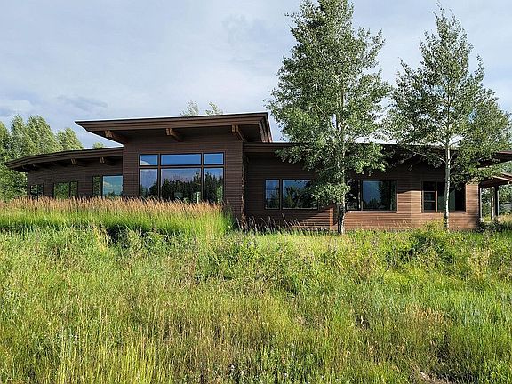 4th image of 130 Stinnett Dr