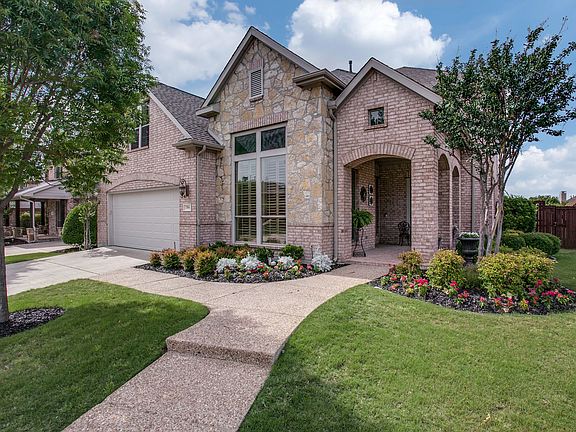 3rd image of 7704 Willowbend Dr