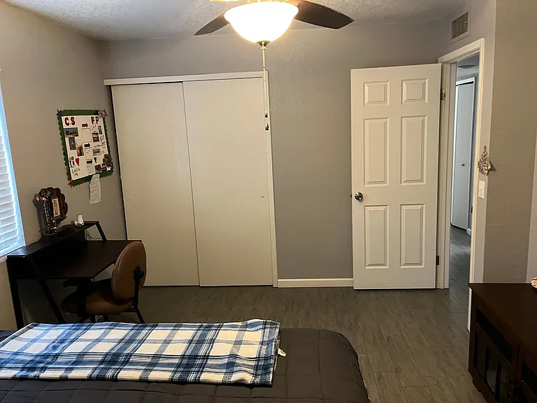 131 Voyager Ln — Photo 12