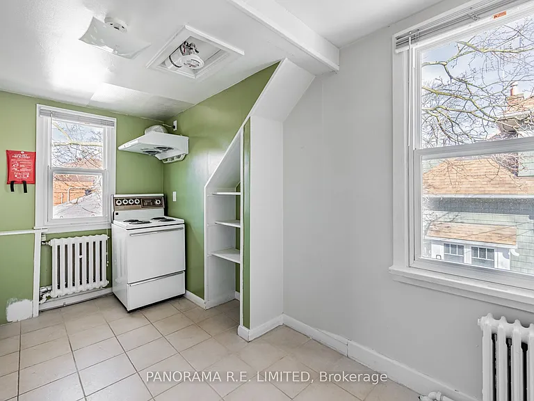 8 33rd St #4 — Photo 8