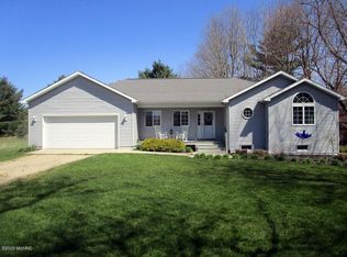9670 Killdeer Ct, Stanwood, MI 49346