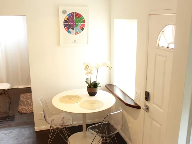 3215 Eagle St — Photo 5
