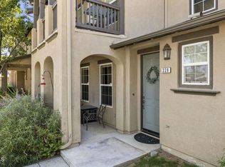 339 Feather River Pl, Oxnard, CA 93036