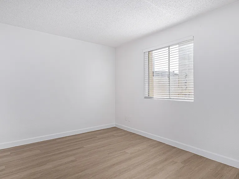 Running Brook Apartments — Photo 7