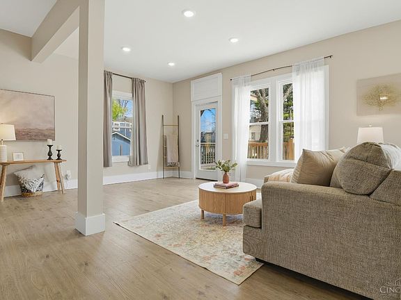 5th image of 4822 Morse St