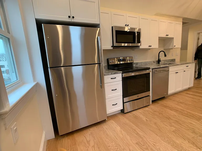 88 Wallingford Rd. — Photo 4