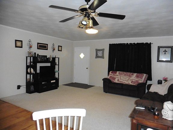 3rd image of 317 Lighthouse Dr N