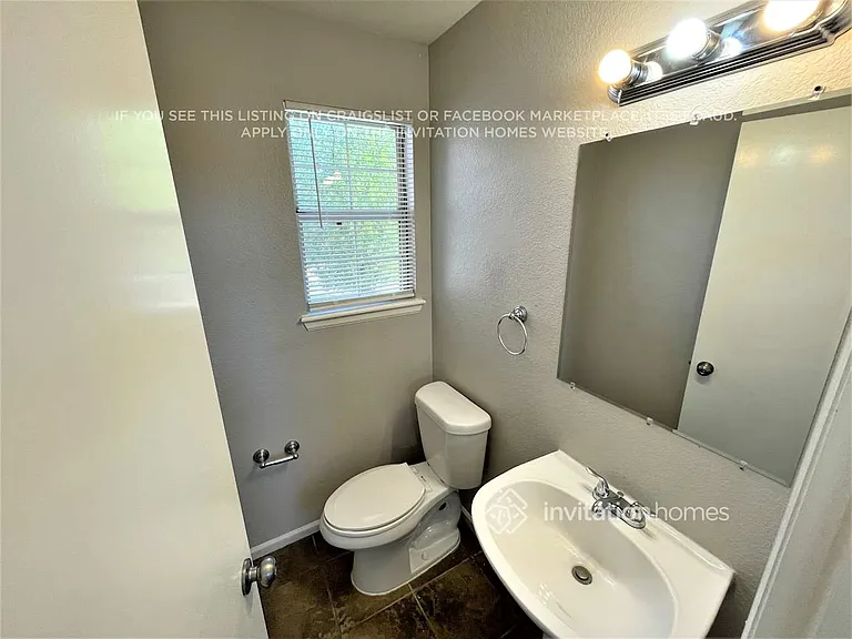 18254 E Adriatic Pl — Photo 22