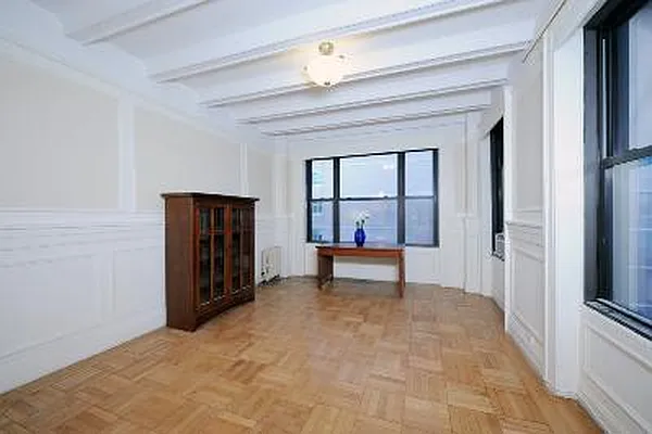Sold by Corcoran | media 21