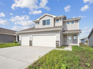 1214 NW Driftwood Dr, Ankeny, IA 50023