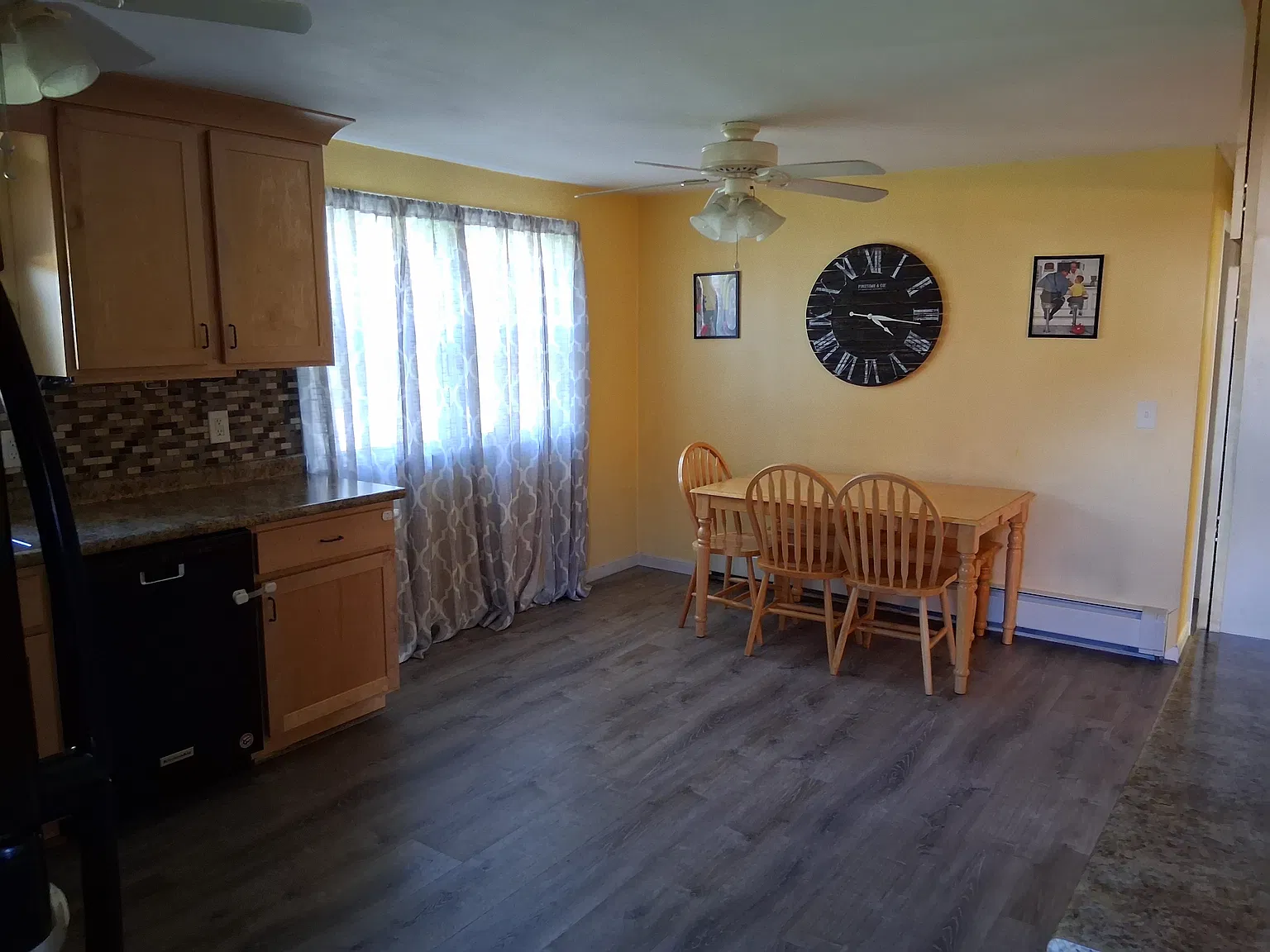 3 bed, 2106 sqft, $3,200 — Photo 4