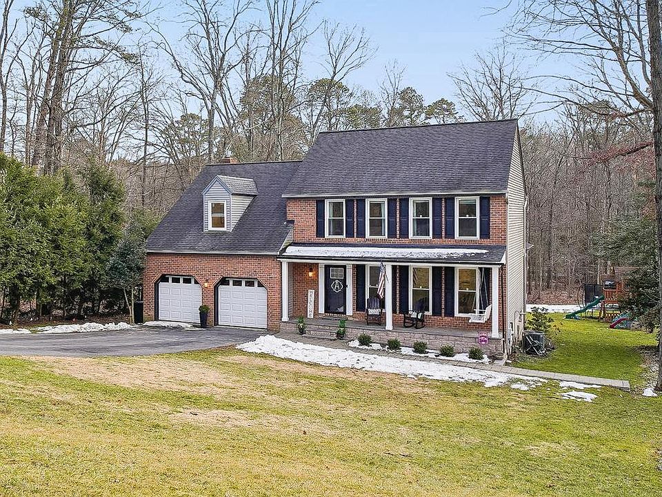 1st image of 97 Hampstead Ct