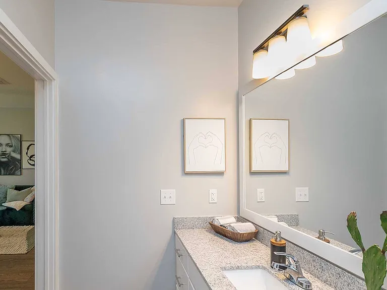 The Aster Apartments — Photo 20