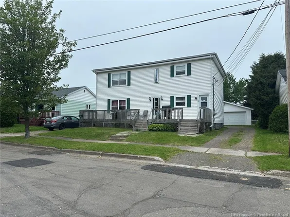 31 4th St #29, Moncton, NB E1E 3H2