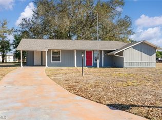 100 Contee Dr, Lehigh Acres, FL 33936
