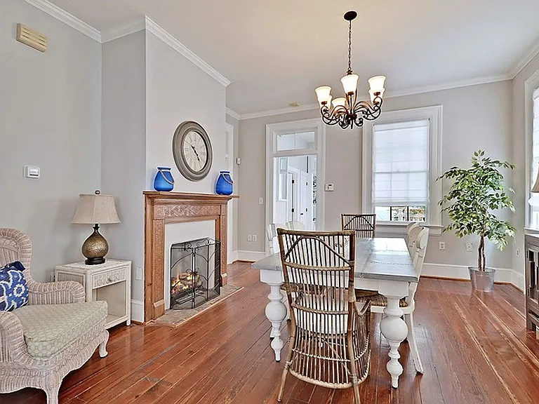 236 Rutledge Ave — Photo 4