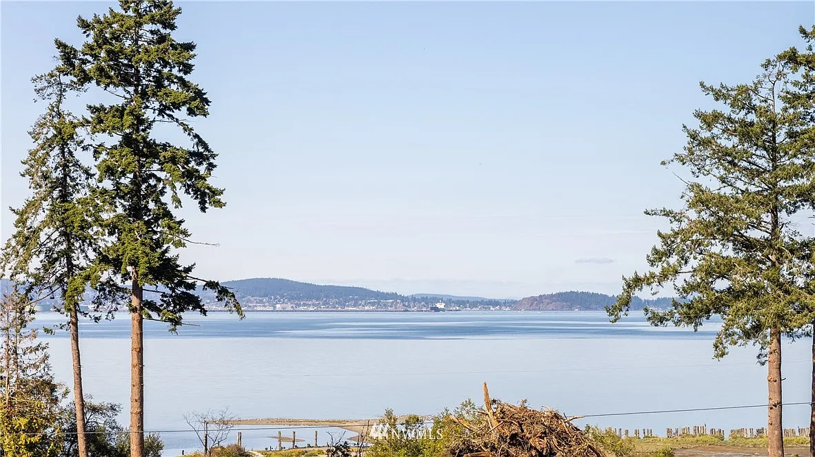 9675 Bay view-Edison Road photo 1