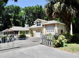 11209 Dead River Rd, Tavares, FL 32778