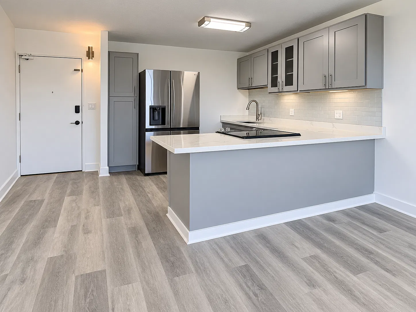1 bed, 594 sqft, $2,700 — Photo 2