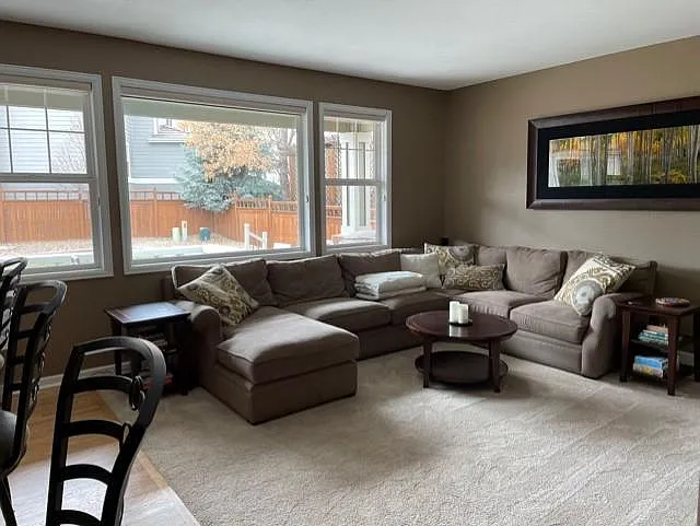 2426 Greensborough Cir — Photo 12