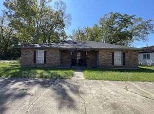 12528 Warfield Ave, Baton Rouge, LA 70815