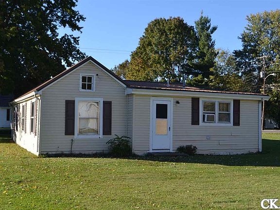 5th image of 148 Cemetery St