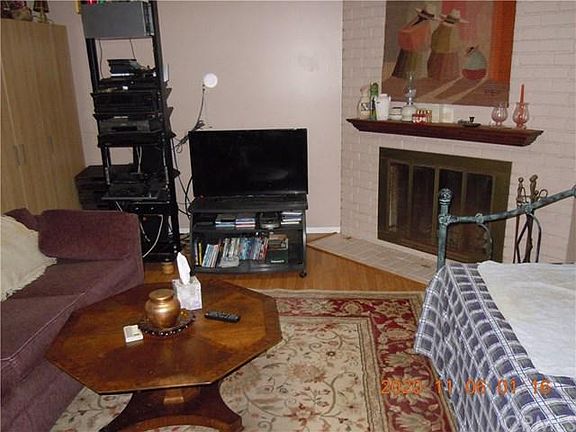 4th image of 15422 Gerkin Ave
