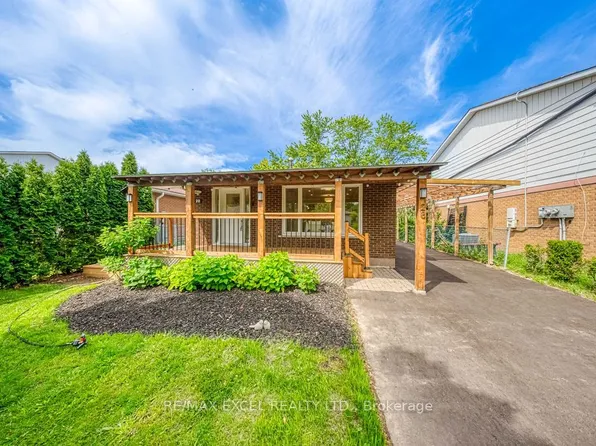 28 Crittenden Sq, Toronto, ON M1B 1V1