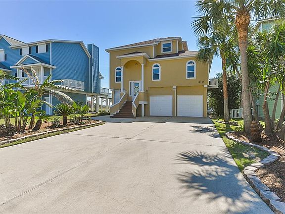 3rd image of 13619 Windlass Cir