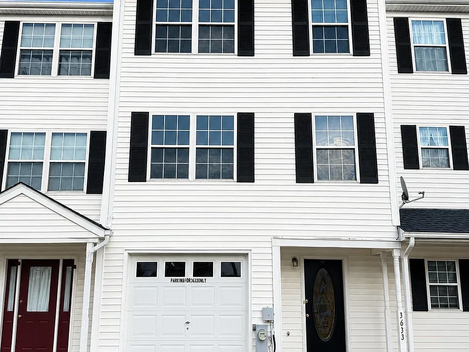 3633 Harbor Rd