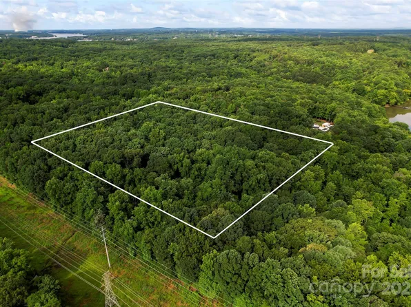 10717 Wildlife Rd, Charlotte, NC 28278