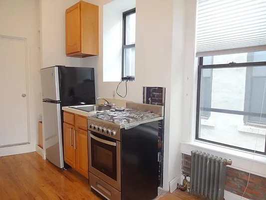 Rented by Prince Real Estate Associates LLC | media 13