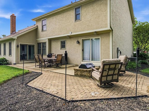 2nd image of 6946 Roundwood Ct