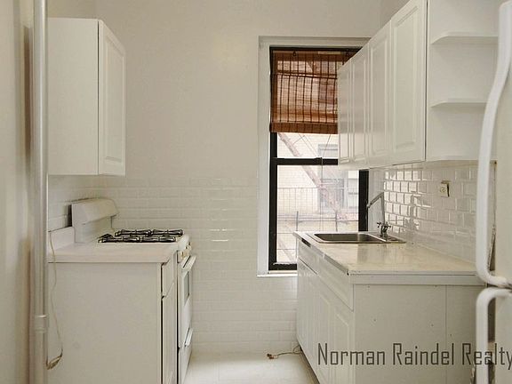4th image of 8201 19th Ave APT C1