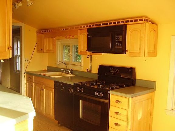 Updated Eat-In-Kitchen