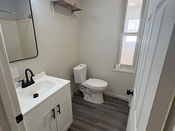 2nd image of 328 Lincoln St