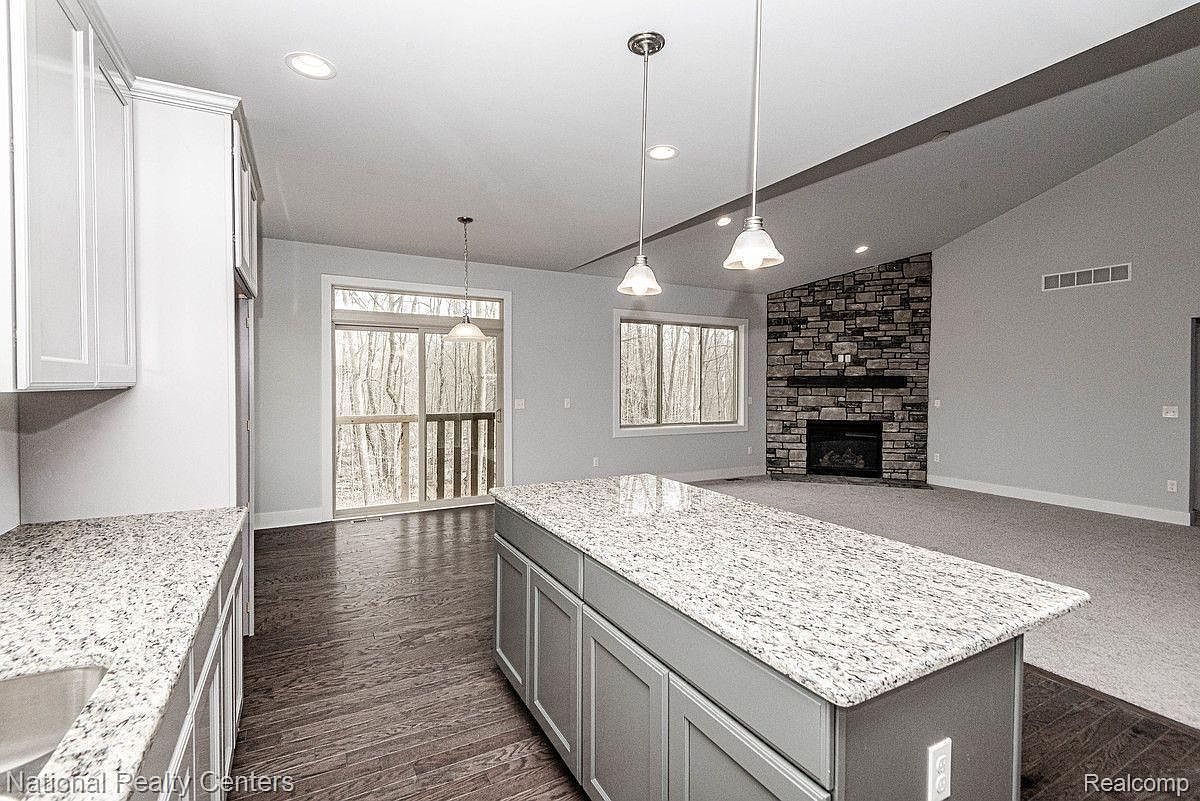 920 Timberbrook Ln, photo 11