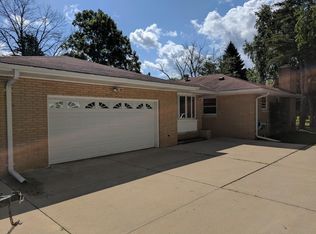 3472 E Ryan Rd, Oak Creek, WI 53154