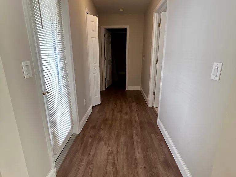 2135 Ridgewood St — Photo 12