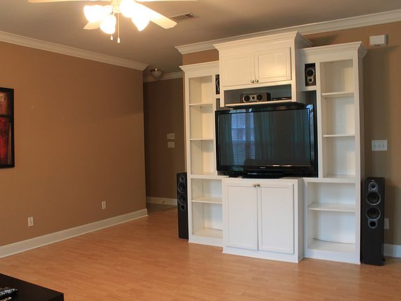 4th image of 801 Luther St W Unit 303